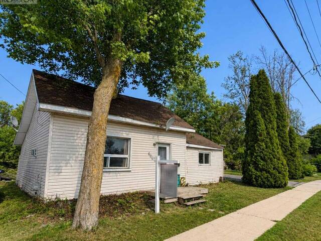 600 WEST STREET S Orillia Ontario, L3V 5H6 - 2 Bedrooms Home For Sale