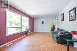 915 VINDIN STREET | Midland Ontario | Slide Image Six