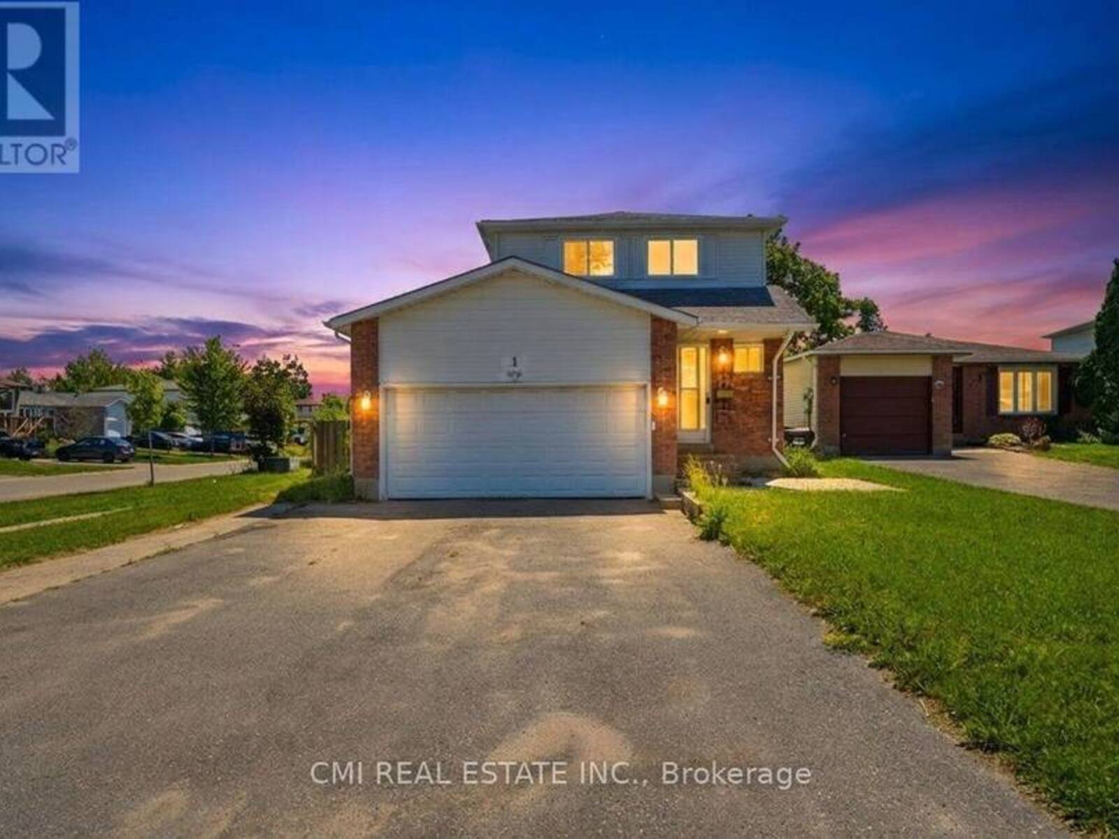 1 MCCUAIG COURT, Barrie, Ontario L4M 5S5