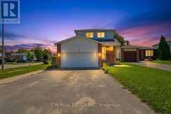 1 MCCUAIG COURT | Barrie Ontario | Slide Image One