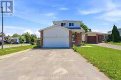 1 MCCUAIG COURT | Barrie Ontario | Slide Image Two