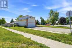 1 MCCUAIG COURT | Barrie Ontario | Slide Image Three