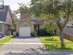 648 CREEKVIEW CIRCLE Pickering Ontario, L1W 2Z7