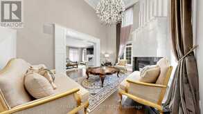 25 GUINEVERE COURT | Richmond Hill Ontario | Slide Image Ten