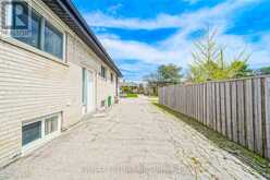14 YATESCASTLE DRIVE | Toronto Ontario | Slide Image Five
