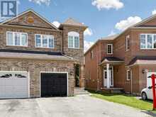 828 KHAN CRESCENT | Mississauga Ontario | Slide Image Four