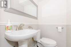 697 LIMPERT TERRACE | Newmarket Ontario | Slide Image Thirteen