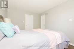 697 LIMPERT TERRACE | Newmarket Ontario | Slide Image Seventeen