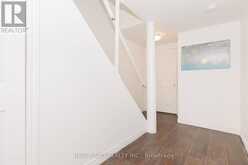 697 LIMPERT TERRACE | Newmarket Ontario | Slide Image Thirty-three