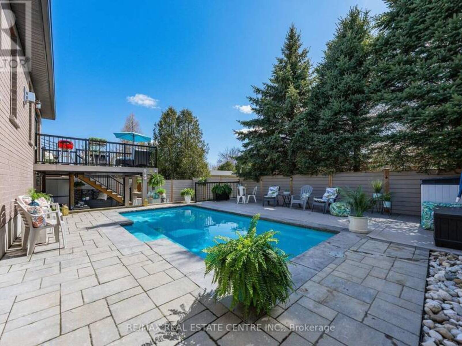 57 CUTTING DRIVE, Elora, Ontario N0B 1S0