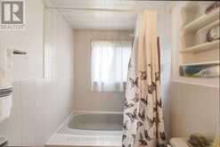 12 - 48 THREE VALLEYS DRIVE | Toronto Ontario | Slide Image Thirty