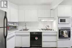12 - 48 THREE VALLEYS DRIVE | Toronto Ontario | Slide Image Nine