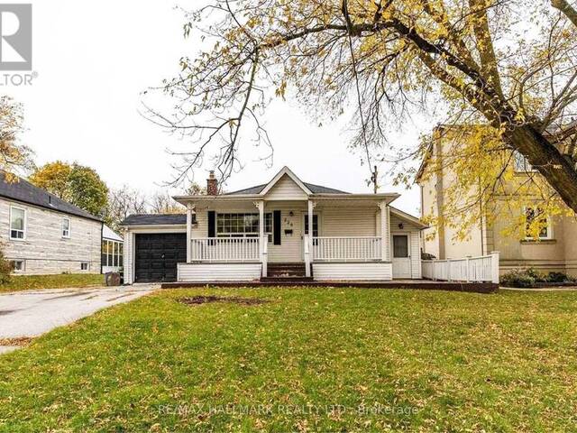 226 LAWRENCE AVENUE Richmond Hill Ontario, L4C 1Z6 - 5 Bedrooms Home For Sale