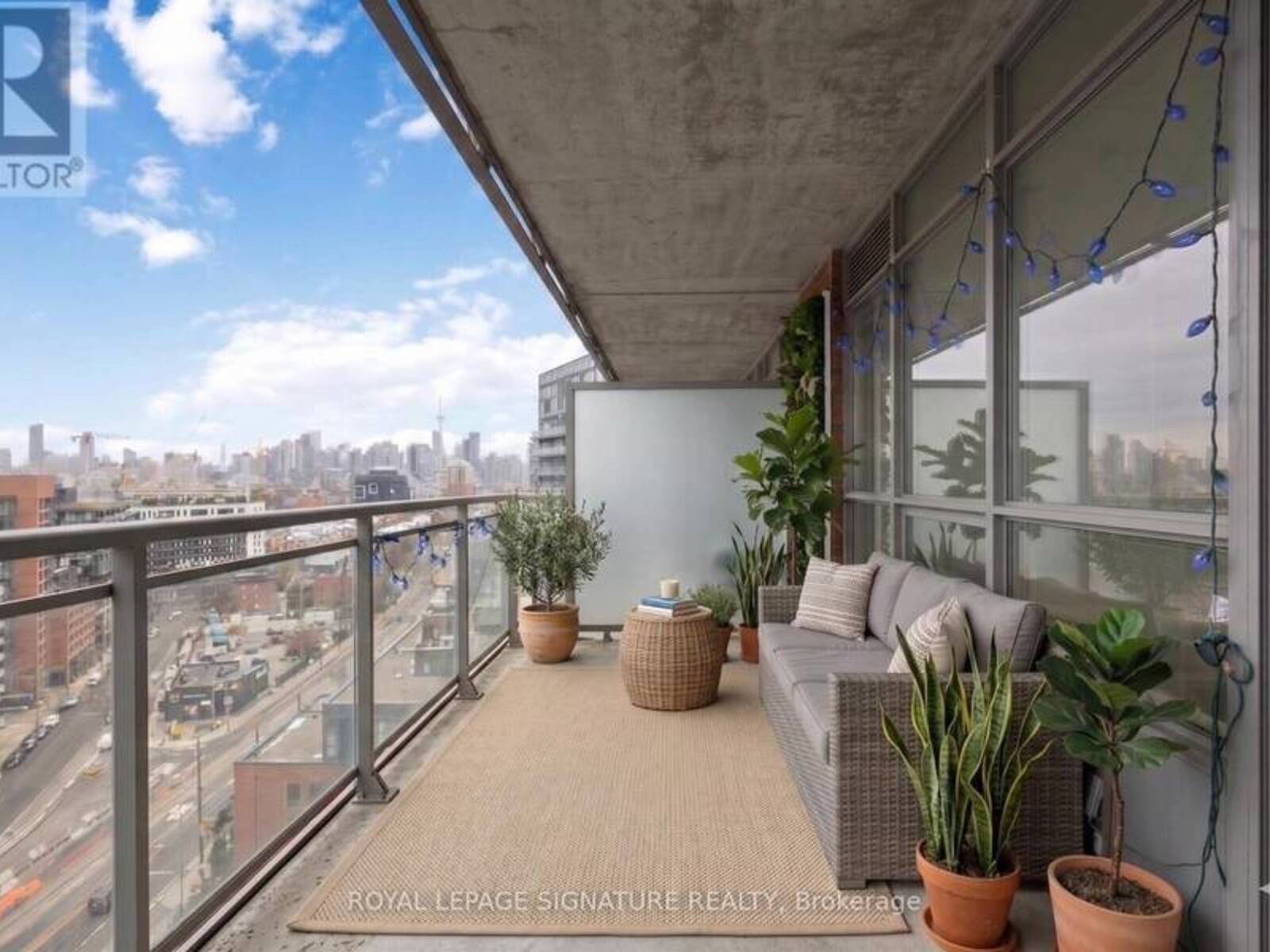 1625 - 38 JOE SHUSTER WAY, Toronto, Ontario M6K 0A5