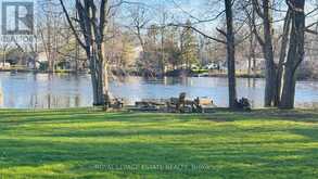 102 GREENFIELD PARK | Belleville Ontario | Slide Image Nine