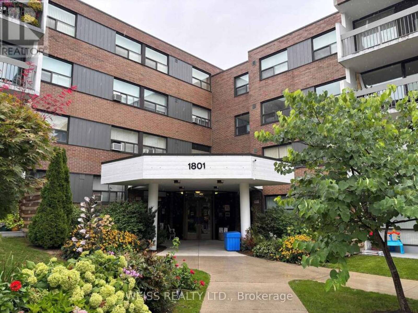 310 - 1801 O'CONNOR DRIVE, Toronto, Ontario M4A 2P8