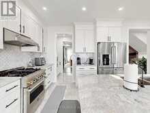 17 NEILLY TERRACE N | Bradford West Gwillimbury Ontario | Slide Image Nineteen