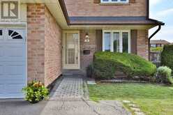 56 CATHY JEAN CRESCENT | Toronto Ontario | Slide Image Two