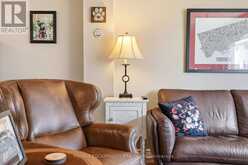 2 - 125 BONAVENTURE DRIVE | Hamilton Ontario | Slide Image Sixteen