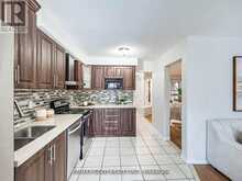 33 FIDDLENECK CRESCENT | Brampton Ontario | Slide Image Twelve