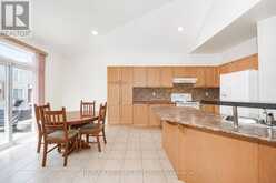 21 MIRA VISTA PLACE | Vaughan Ontario | Slide Image Five