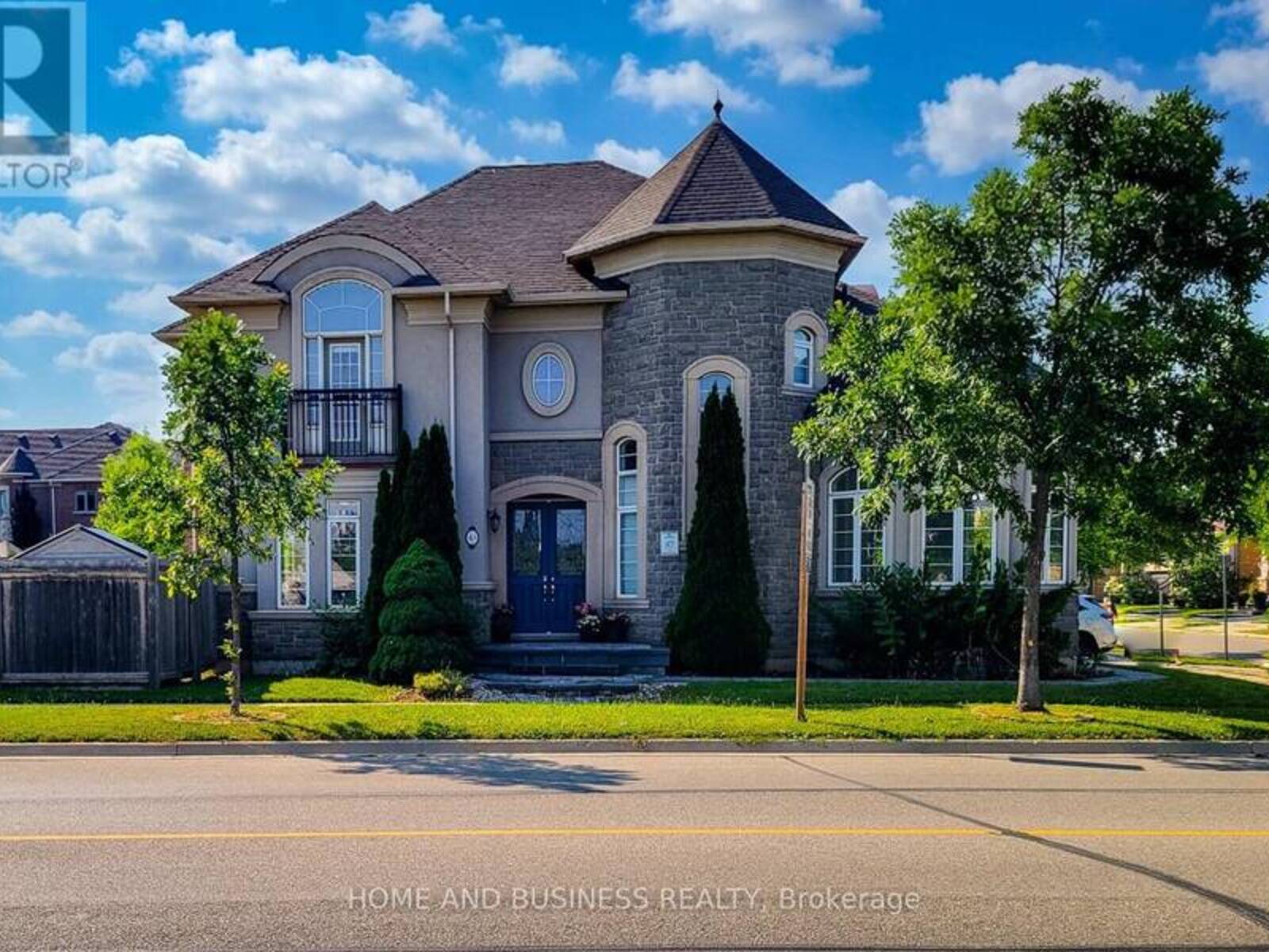 43 SIXTEEN MILE DRIVE, Oakville, Ontario L6M 0S8
