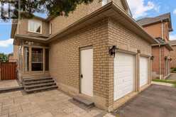 5453 MIDDLEPORT CRESCENT | Mississauga Ontario | Slide Image Two