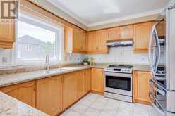 5453 MIDDLEPORT CRESCENT | Mississauga Ontario | Slide Image Nine