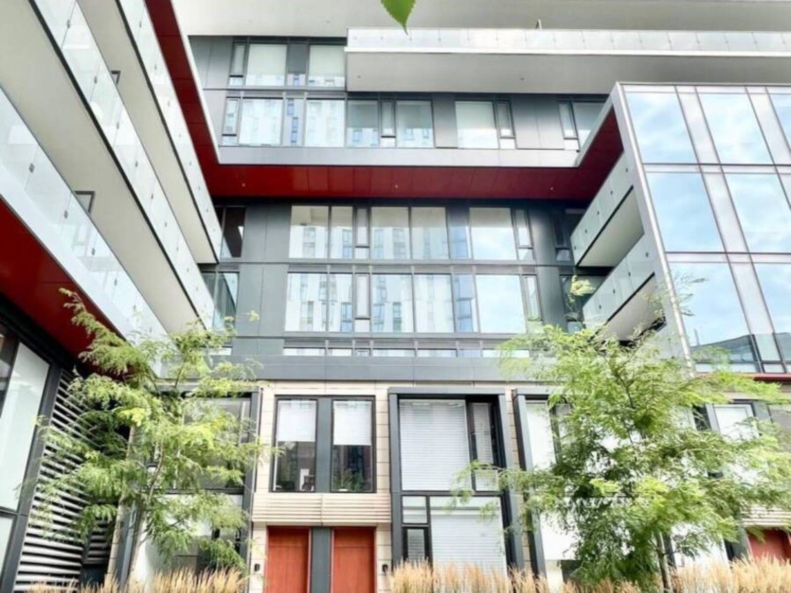 S123 - 180 MILL STREET, Toronto, Ontario M5A 0V7