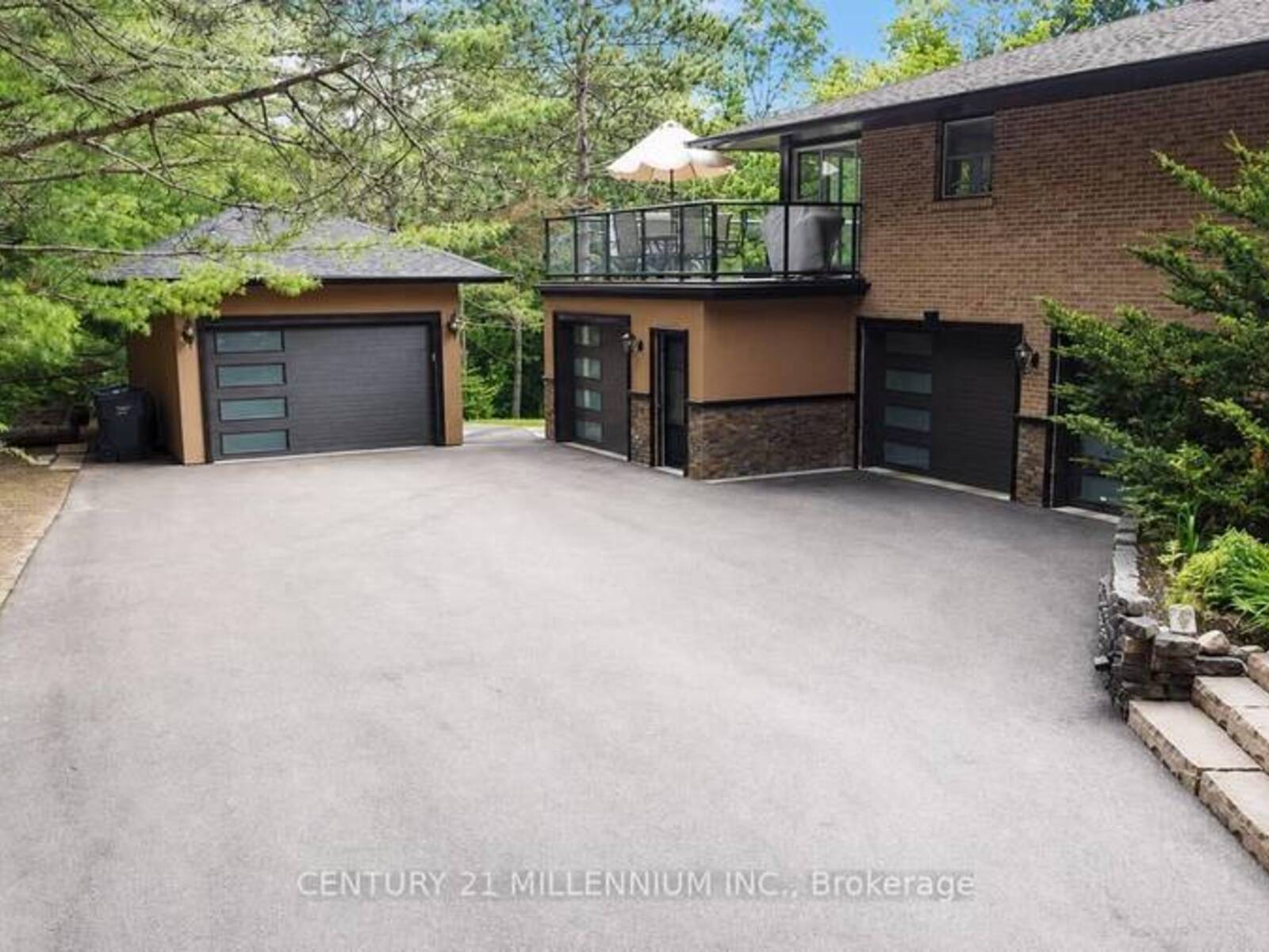 44 GIBSON LAKE DRIVE, Caledon, Ontario L7E 4B2