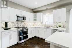 7 KINSMAN DRIVE | Binbrook Ontario | Slide Image Twelve