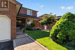 162 WIGWOSS DRIVE | Vaughan Ontario | Slide Image Two
