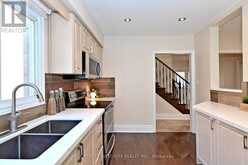 95 ALPINE CRESCENT | Richmond Hill Ontario | Slide Image Fourteen