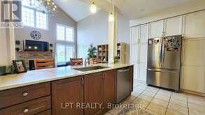 12 PLOWRIGHT ROAD | Springwater Ontario | Slide Image Twelve