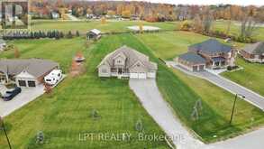 12 PLOWRIGHT ROAD | Springwater Ontario | Slide Image Two