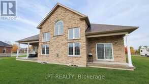 12 PLOWRIGHT ROAD | Springwater Ontario | Slide Image Thirty-four