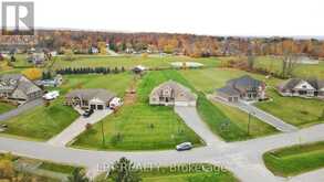 12 PLOWRIGHT ROAD | Springwater Ontario | Slide Image Thirty-seven