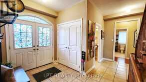 12 PLOWRIGHT ROAD | Springwater Ontario | Slide Image Five