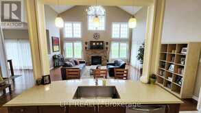 12 PLOWRIGHT ROAD | Springwater Ontario | Slide Image Nine