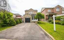 9 WEATHERELL DRIVE | Brampton Ontario | Slide Image Two