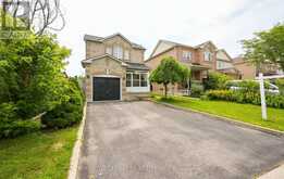 9 WEATHERELL DRIVE | Brampton Ontario | Slide Image Three