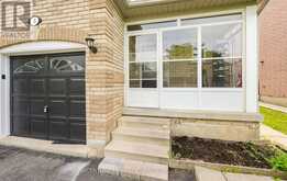 9 WEATHERELL DRIVE | Brampton Ontario | Slide Image Five