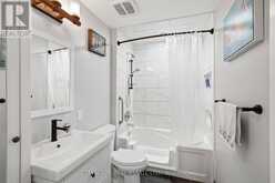 44 STONEHILL BOULEVARD | East Gwillimbury Ontario | Slide Image Seven