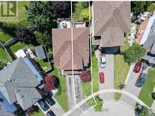 34 KILDONAN CRESCENT | Hamilton Ontario | Slide Image Two