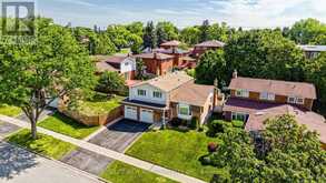 59 KILCHURN CASTLE DRIVE | Toronto Ontario | Slide Image Five