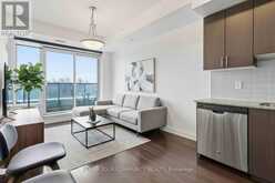 418 - 7167 YONGE STREET | Markham Ontario | Slide Image Twelve