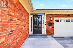 6998 GLENGOWAN CRESCENT | Niagara Falls Ontario | Slide Image Two