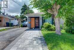 31 FRANKTON CRESCENT | Toronto Ontario | Slide Image Three
