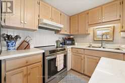 807 - 8 VILLAGE GREEN BOULEVARD | Hamilton Ontario | Slide Image Thirteen
