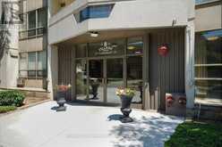 807 - 8 VILLAGE GREEN BOULEVARD | Hamilton Ontario | Slide Image Three